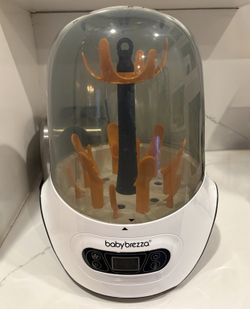Sterilizer Baby Brezza