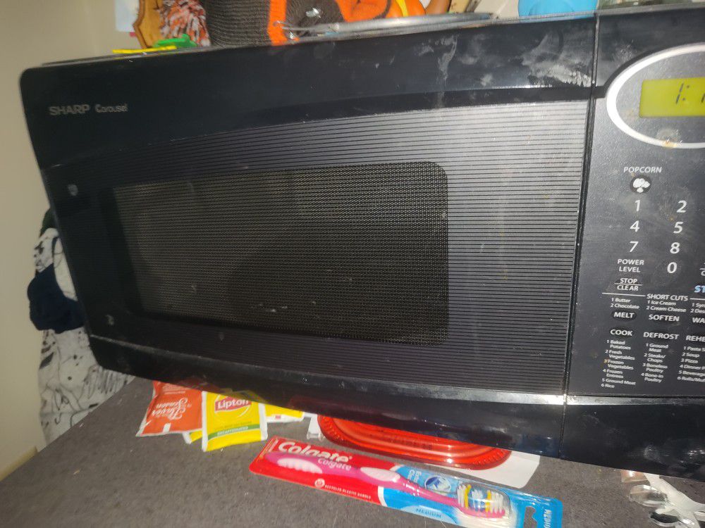 Really Nice Large Microwave Works Great Made By Sharp Cleveland Ohio