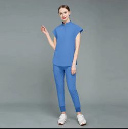 Quality Fitted Scrubs