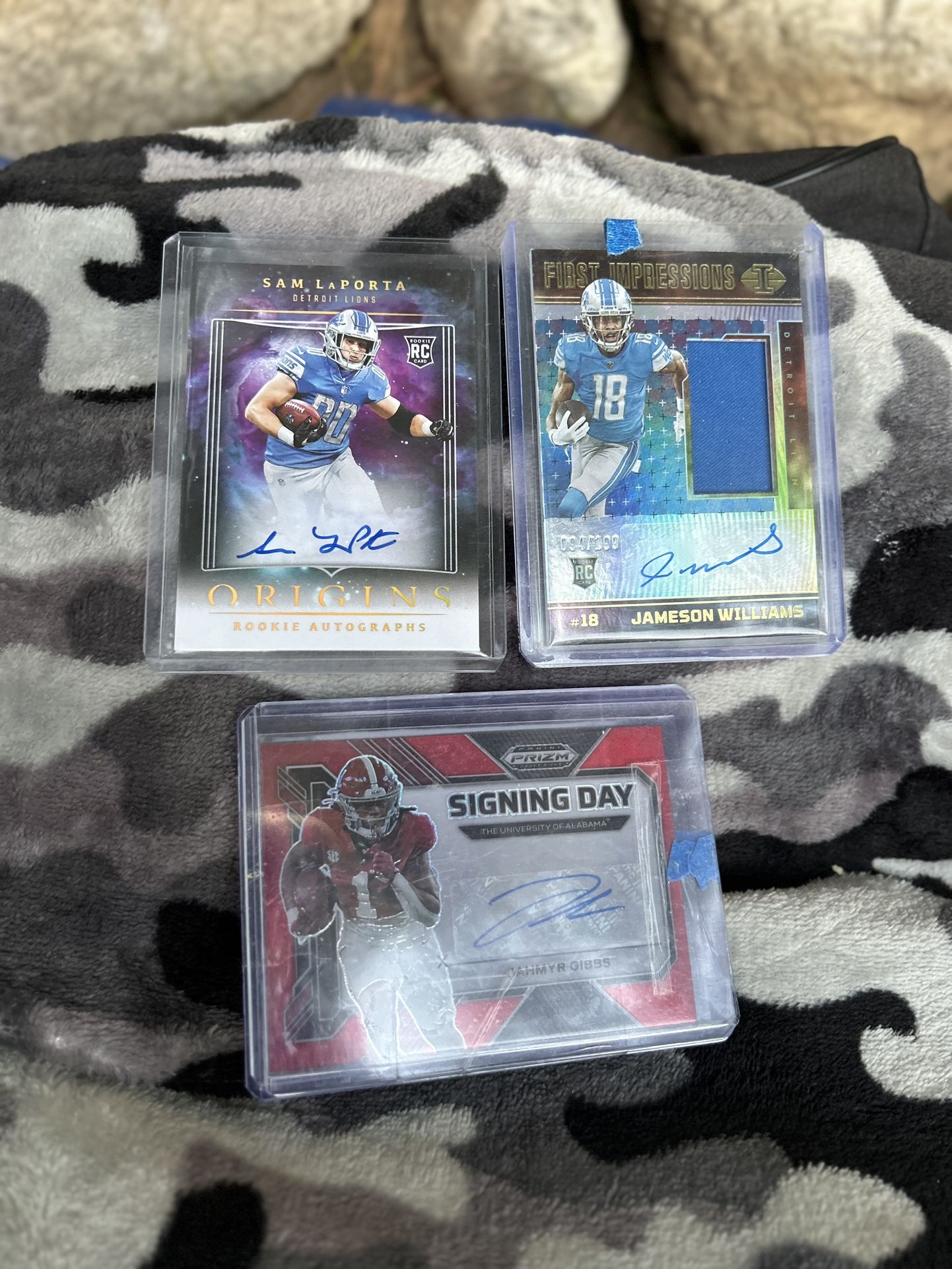 LOT of SPORTS cards!! Signature ,Graded, Memorabilia, Numbered