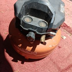 RIDGID AIR CONPRESOR