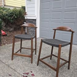 2 Bar Stools 