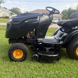 Mower Is In Great Condition And Runs Like New, Free Delivery So You Can See Before Purchasing. Garage Stored And Just Serviced. 