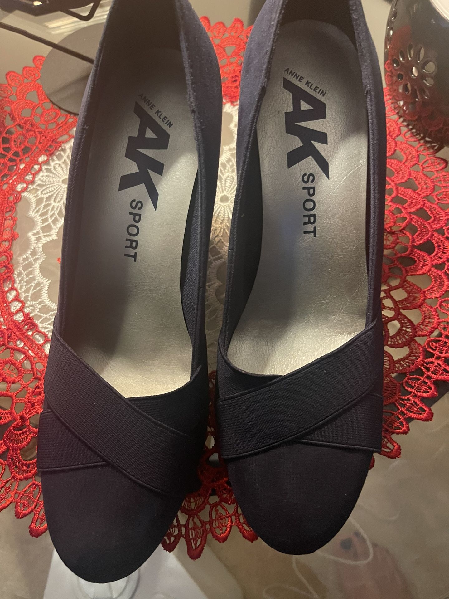 Woman Dark Navy Blue Heels Casual Dress Shoes
