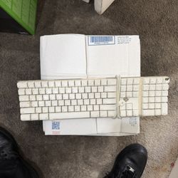ANTIQUE APPLE KEYBOARD