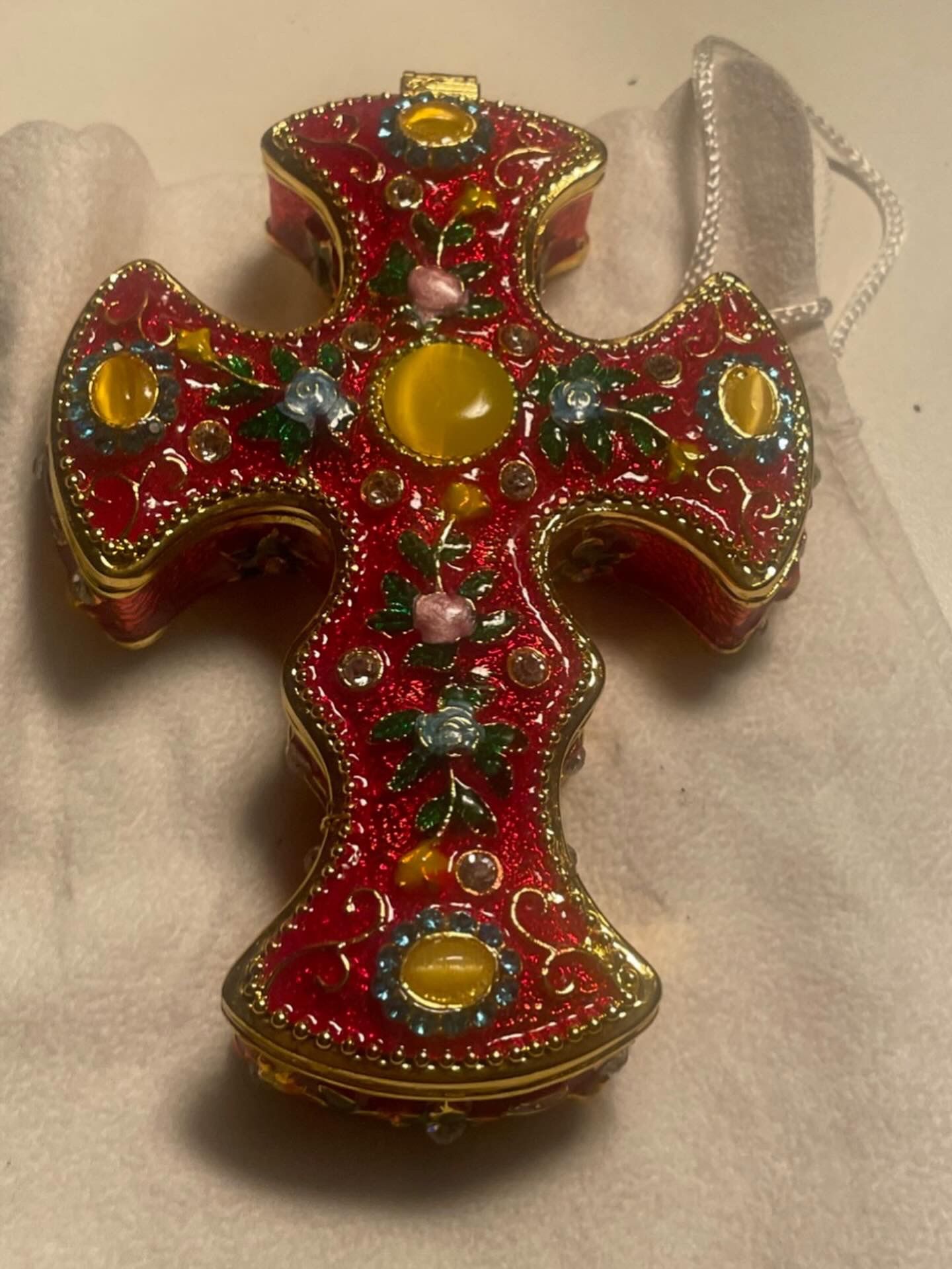 YU FENG Cross Figurine Decor Ornament Crystal Bejeweled Cross Trinket Jewelry Holder Boxes Hinged Collectible