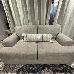 Small Sofa/couch/loveseat