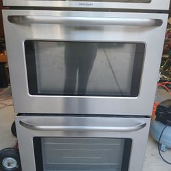 Frigidaire 27inch Double Oven