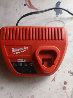 Milwaukee charger