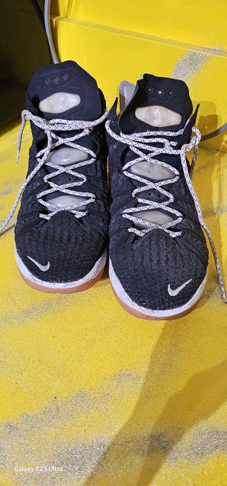 Nike LeBron 18 Black White Gum 2021 Basketball Shoe Sneaker Size 12 CQ9283-007 