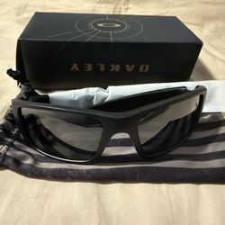 Oakley fuelcell Sunglasses Original, Brand New