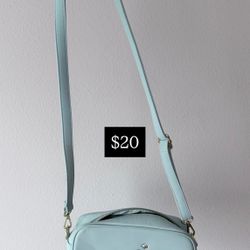 Loungefly Weenie The Pooh Crossbody