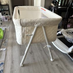 AirClub Bedside Bassinet