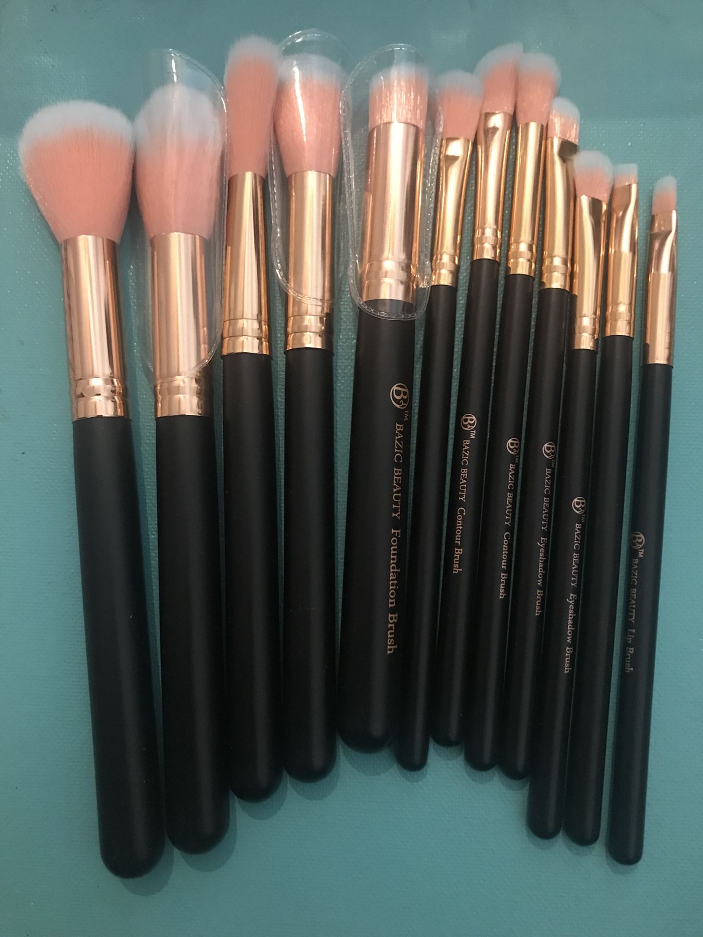 Makeup brushes