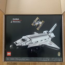 Lego 10283 Space Shuttle Discovery