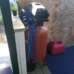 Craftsman 6hp Stand Up Compersser 