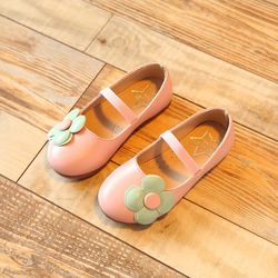 Super adorable pink flower dress shoes