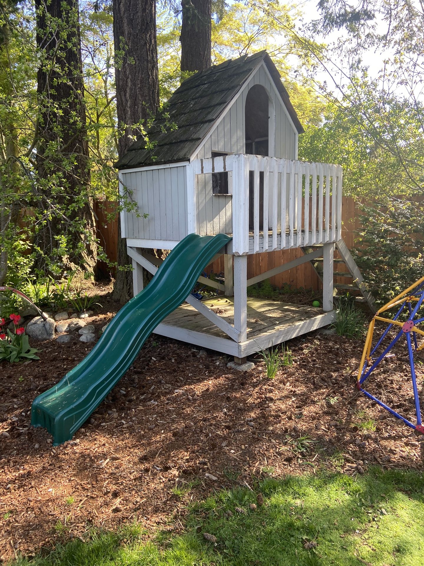 Playhouse/Treehouse - You deconstruct and haul!