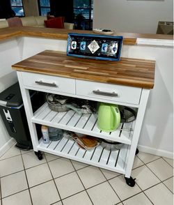 White Kitchen Island