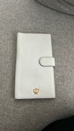 Mc.m white passport holder