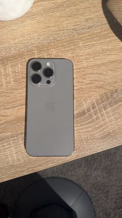 iPhone 15 pro 128GB