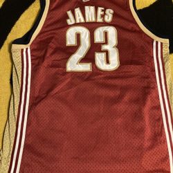 LeBron James Kids Jersey Size Large (12-14 Yrs )