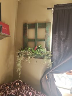 Green  Wood  Wall  Hanging  Plants  Holder