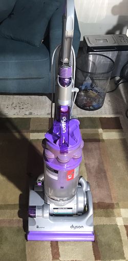 Dyson Cyclone vacuum cleaner DC 14 Animal