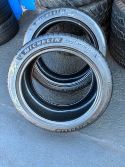 Michelin Pilot Sport 4 S Tires 245/40 ZR17