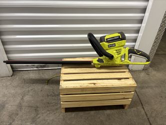 Ryobi 24in. 40-Volt Lith-ion Cordless Hedge Trimmer