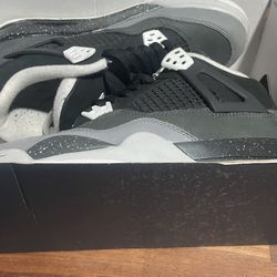 Jordan 4 