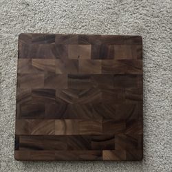 Oak Wood Cutting Board w/ Grips 