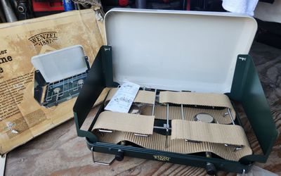 2 BURNER PROPANE STOVE