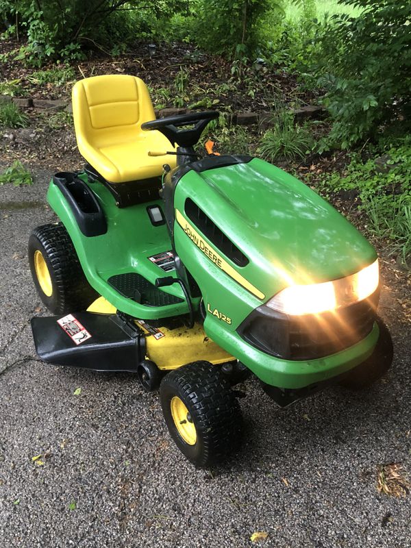 John Deere LA125 riding mower for Sale in Orland Park, IL ...