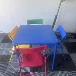 Children’s Foldable Table With Chairs