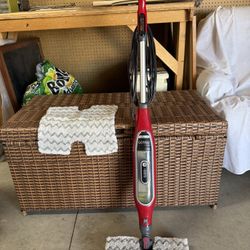 Shark Genius Floor Steamer