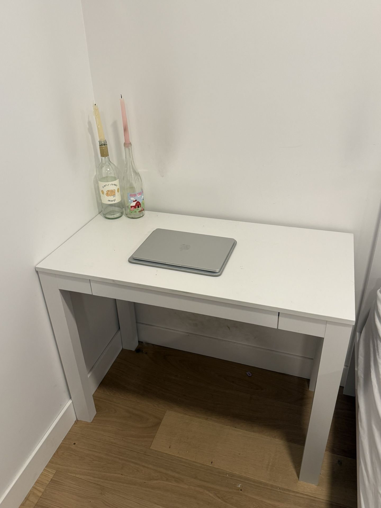White Desk