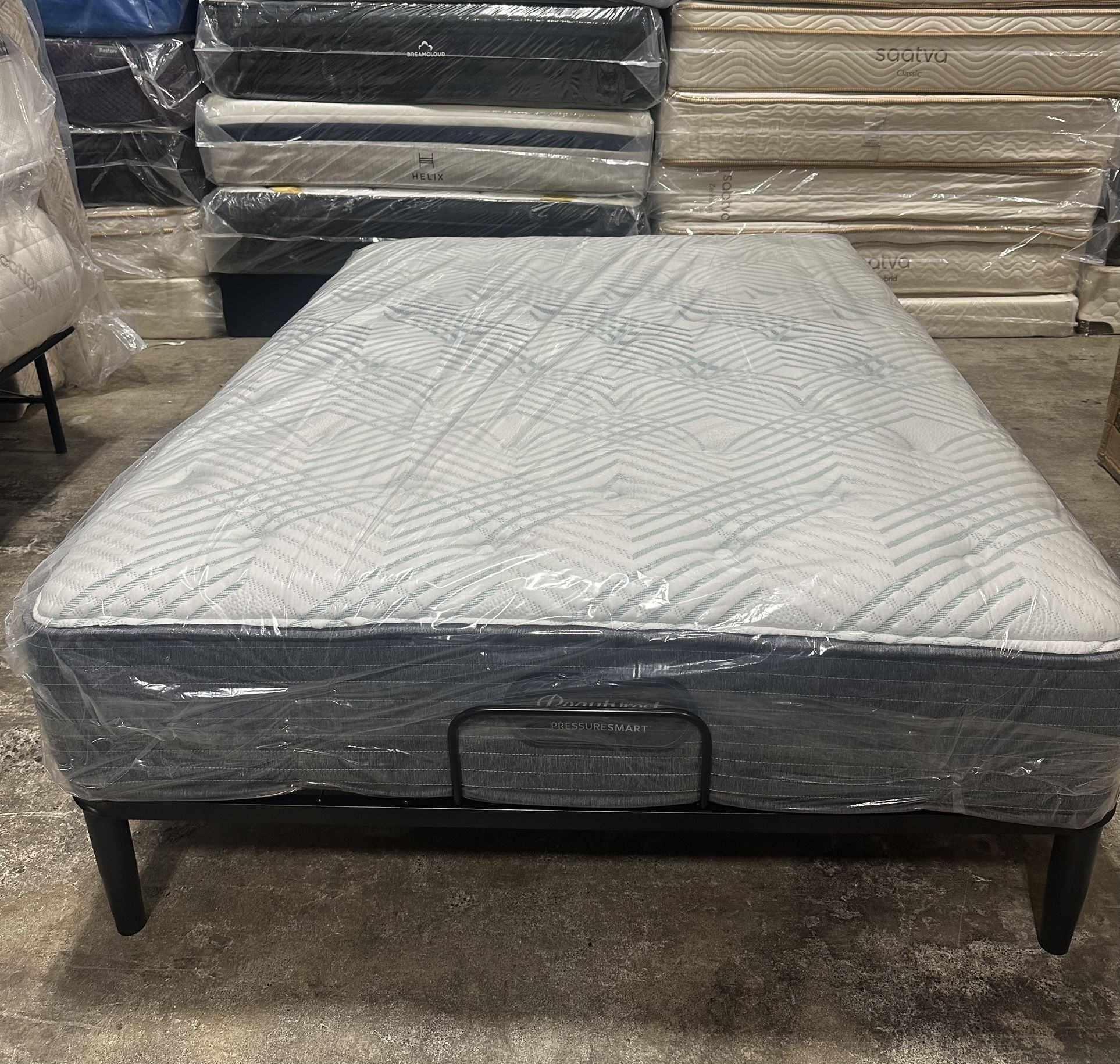 Beautyrest PressureSmart Full Mattress + Adjustable Base