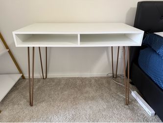 Writing/vanity/computer desk