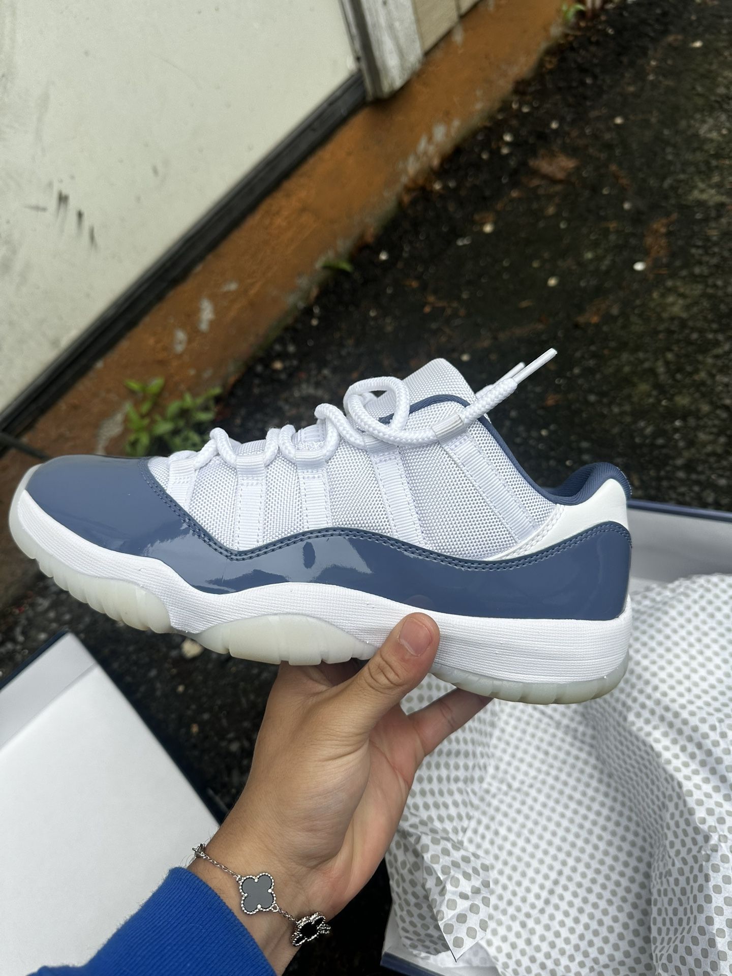 Jordan 11s