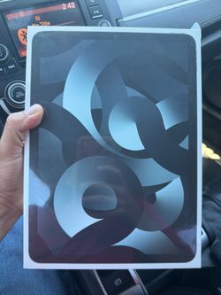 IPad  air 5th generation 64gb wifi
