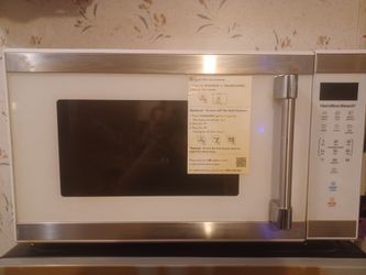 Nice Microwave in Queen Creek