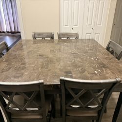 Dining Room Table 