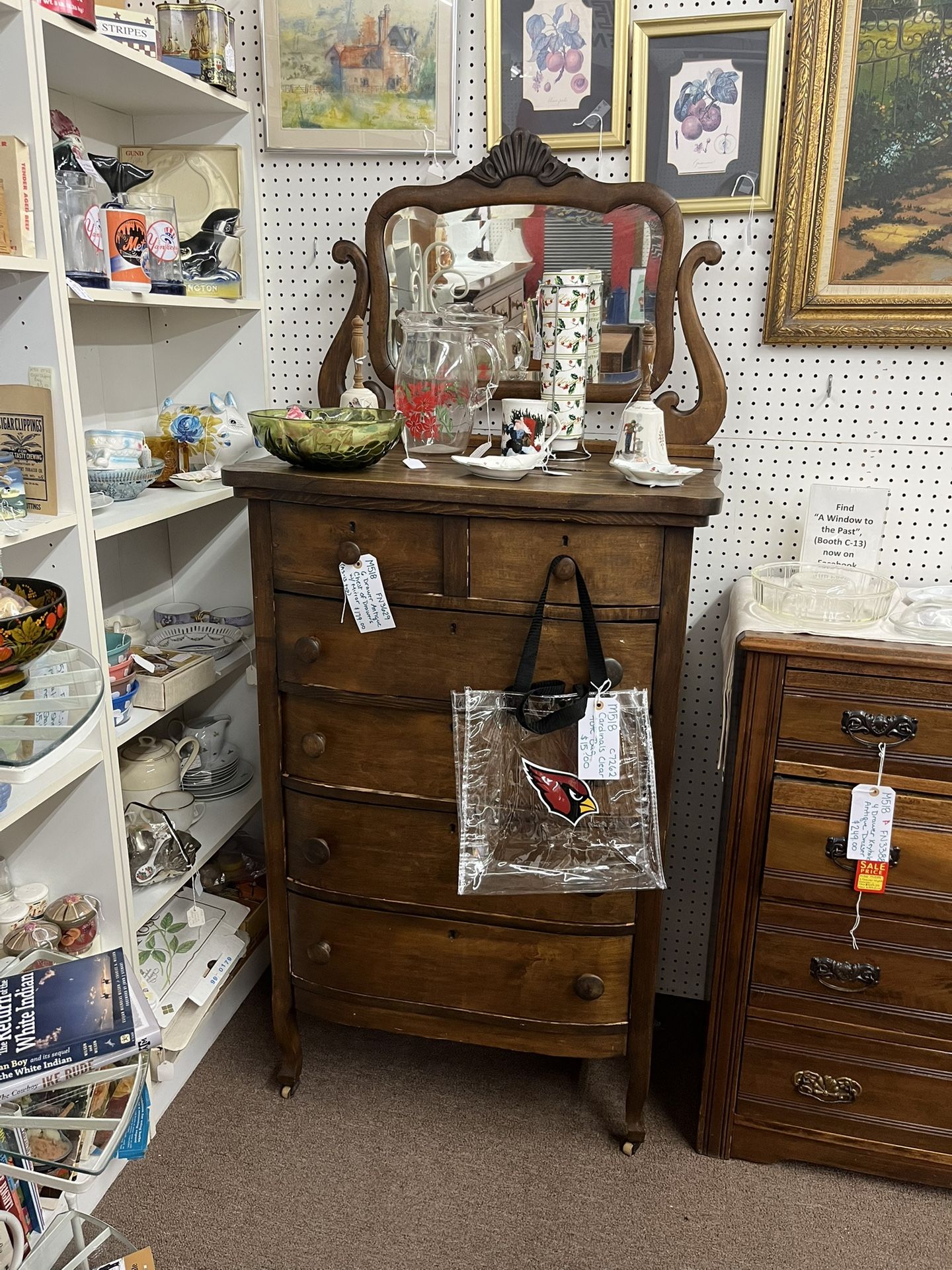 6 Drawer Antique Chest of Drawers w/ Mirror