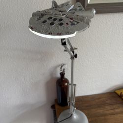 Star Wars Millennium Falcon Lamp
