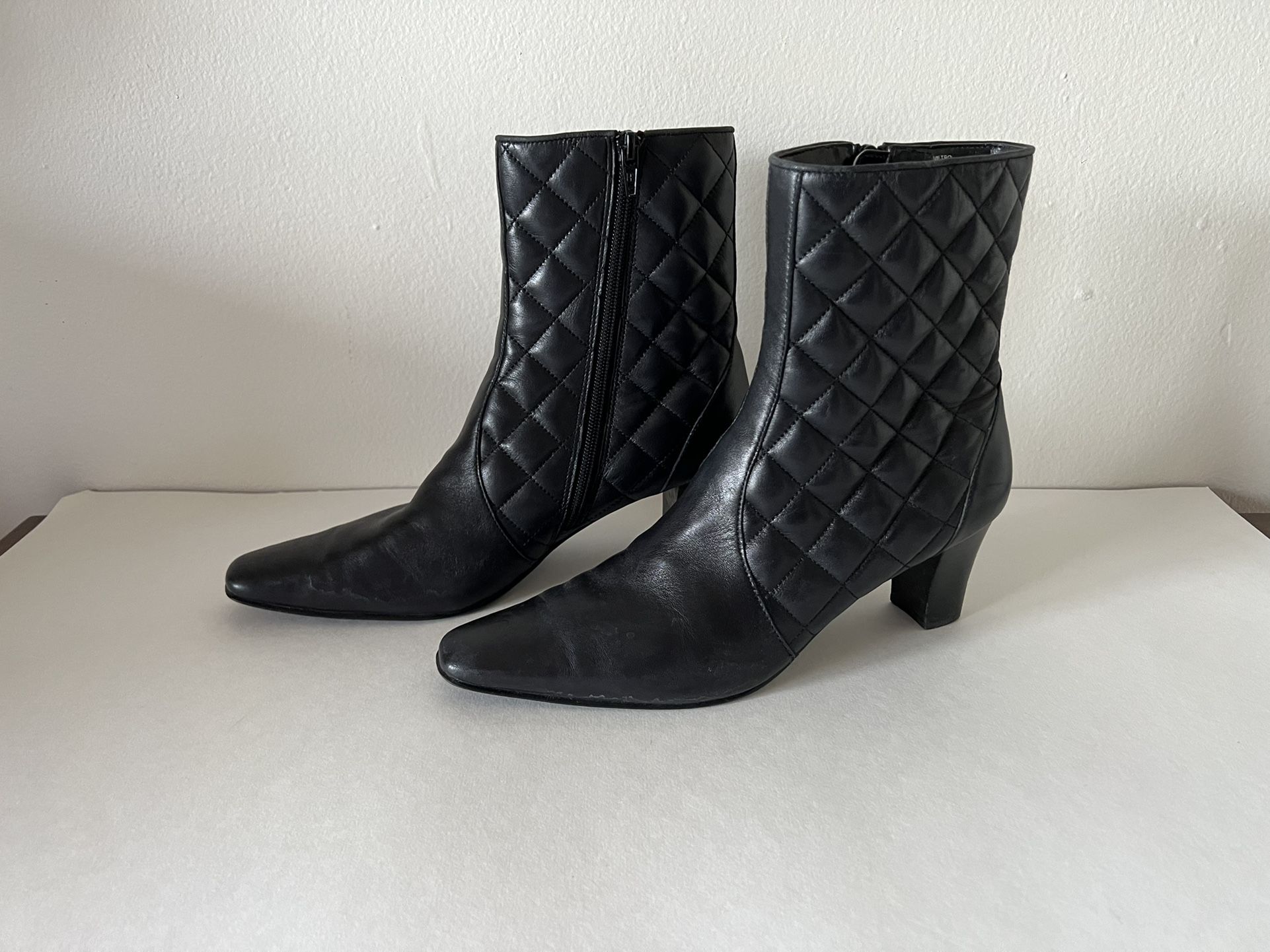 Women's Chunky Block Heeled Boots Lozenge Pointed Toe Ankle Boots Side Zipper Fashion Sexy Dress Wedding High Heels Booties