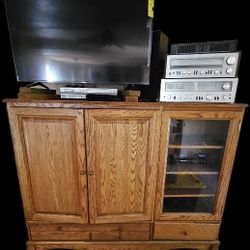 Oak Entertainment Cabinet TV Stero