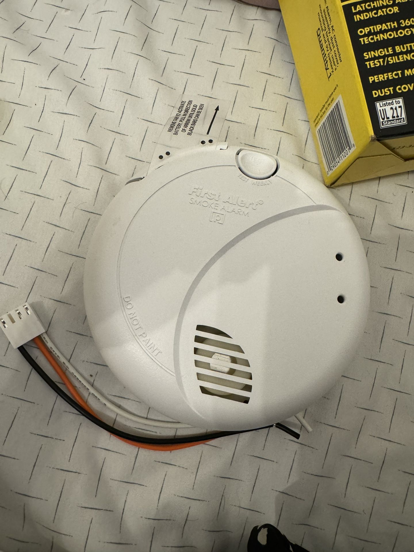 First Alert BRK 7010B Hardwired Smoke Detector with Photoelectric Sensor and Battery Backup , White