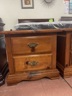2 Nightstand Set 