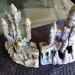 Giant Aquarium Castle Decor 2 Piece Wizard Set 